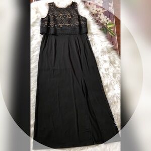 Black Sleeveless Lace Bodice Full Length Dress